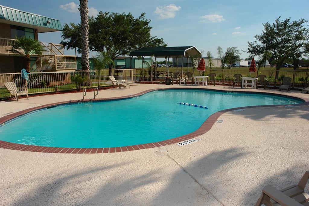 Sky Palace Inn & Suites By Jasper Beeville Facilidades foto
